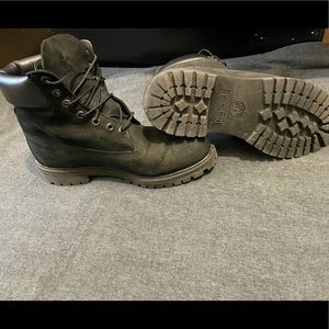 Timberland mens boots.